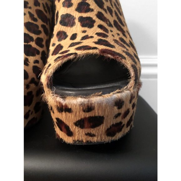 Vintage Leopard Platform Peep Toe Wedges - Picture 9 of 10